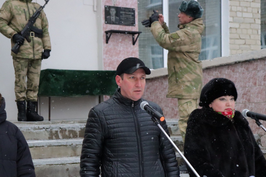 Школе в Шиханах присвоили имя земляка-Героя России Александра Потапова