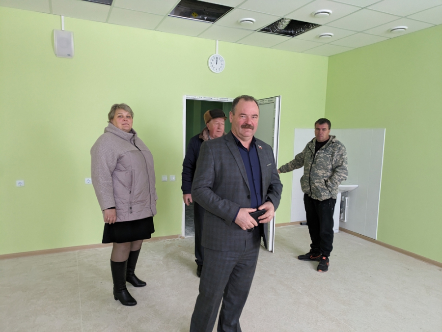 Строящаяся поликлиника в Базарном Карабулаке под угрозой сдачи в срок