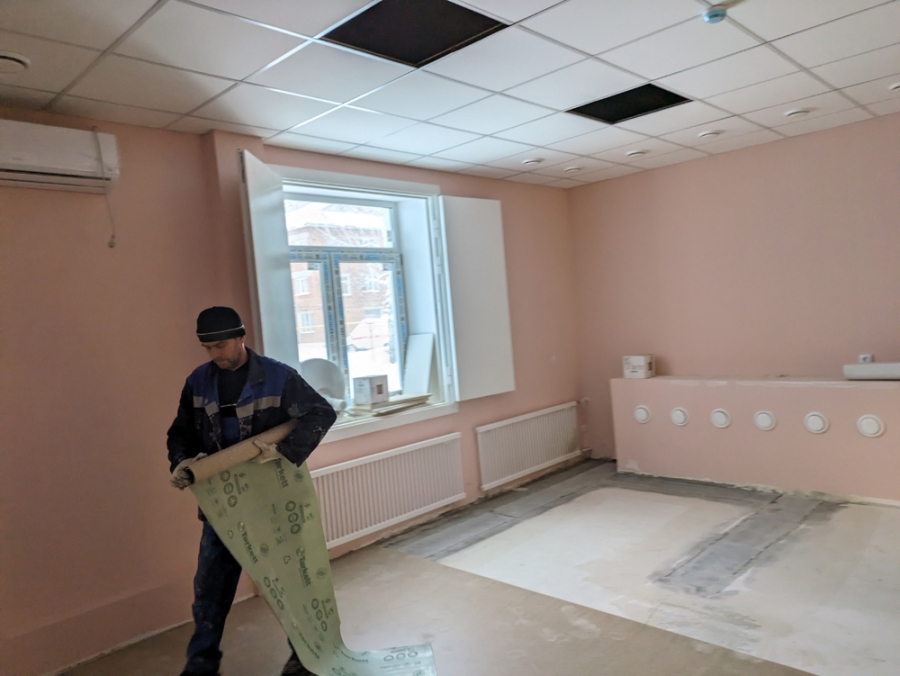 Строящаяся поликлиника в Базарном Карабулаке под угрозой сдачи в срок