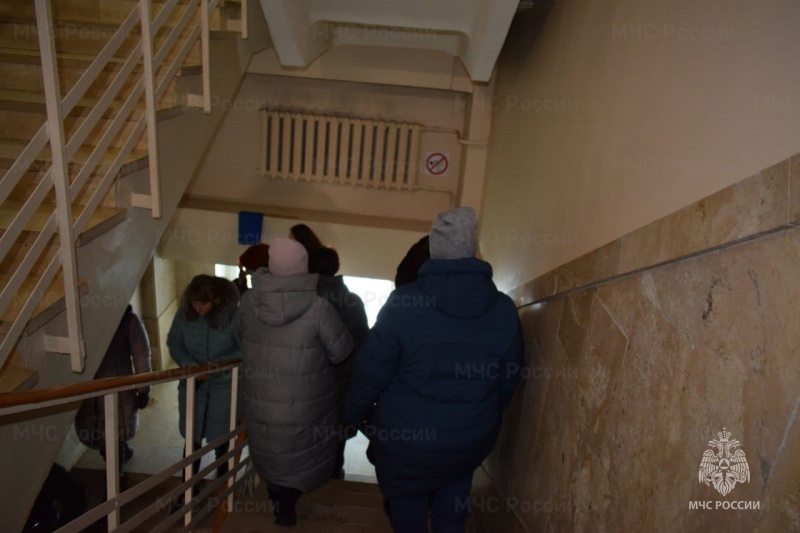 В Балакове пожарные «тушили» помещение медицинского центра