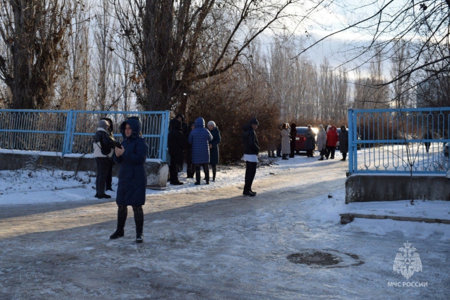 В Балакове пожарные «тушили» помещение медицинского центра