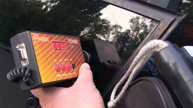 За пару часов полиция лишила тонировки около 30 автолюбителей