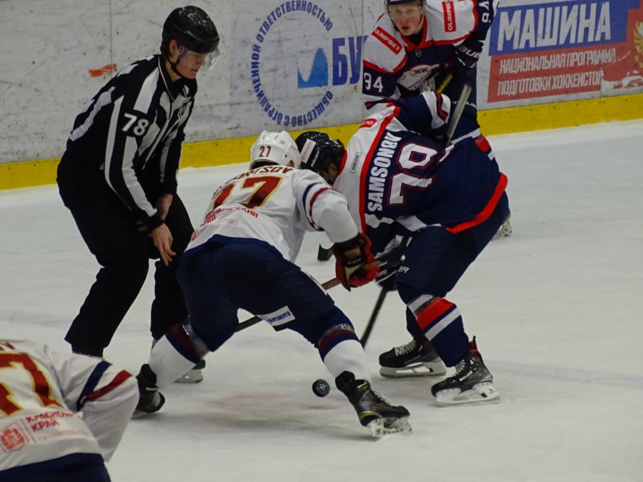 «Кристалл» обыграл финалиста Чемпионата ВХЛ