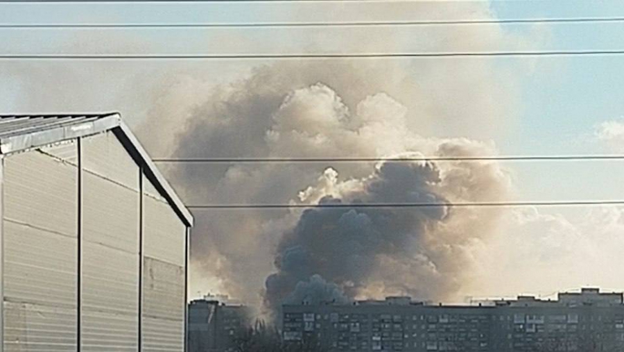 На 2-й Прокатной загорелся двухэтажный расселенный дом