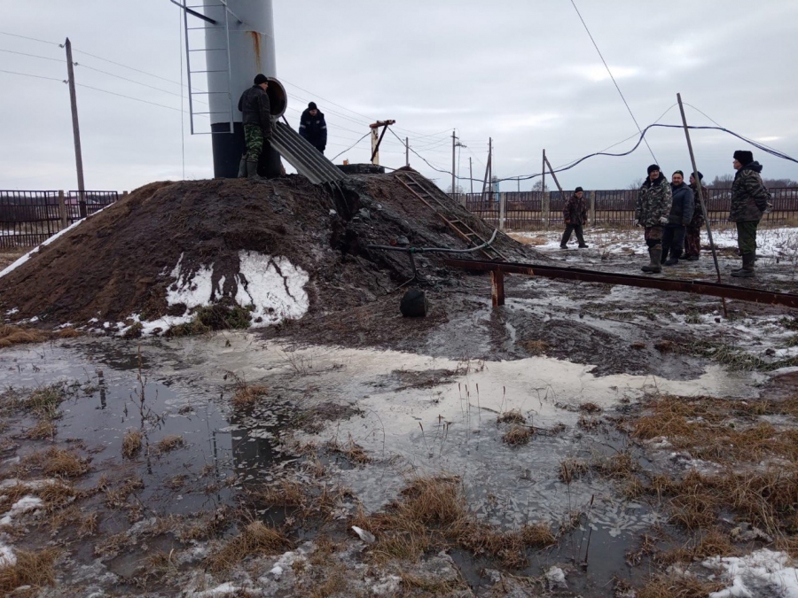 В селе Еловатка почти 50 домов остались без воды из-за поломки скважины