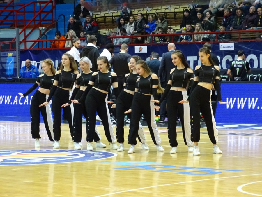 Баскетболисты «Автодора» дома проиграли «Уралмашу»