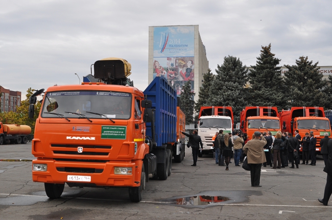 Саратов обеспечен коммунальной техникой на 50%