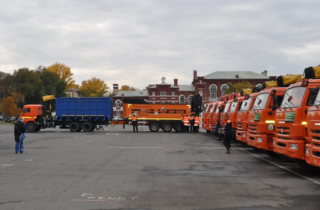 Саратов обеспечен коммунальной техникой на 50%