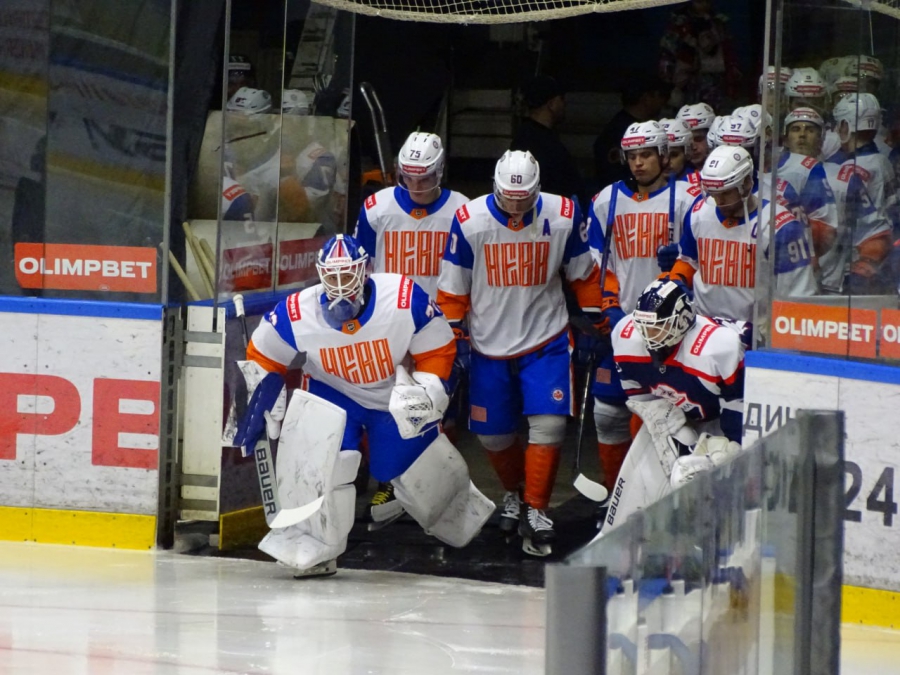 Смена наставника не помогла «Кристаллу» одержать домашнюю победу