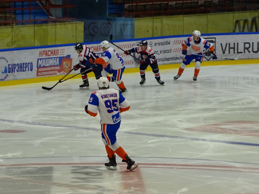 Смена наставника не помогла «Кристаллу» одержать домашнюю победу