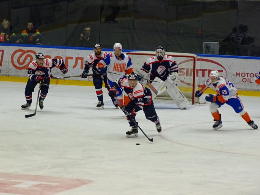 Смена наставника не помогла «Кристаллу» одержать домашнюю победу