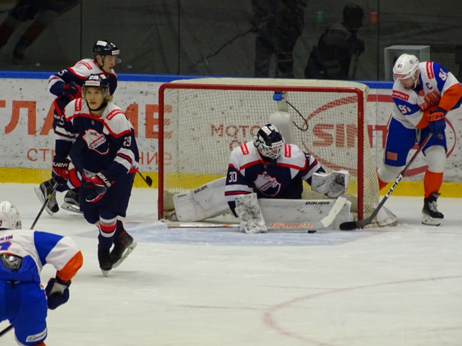 Смена наставника не помогла «Кристаллу» одержать домашнюю победу