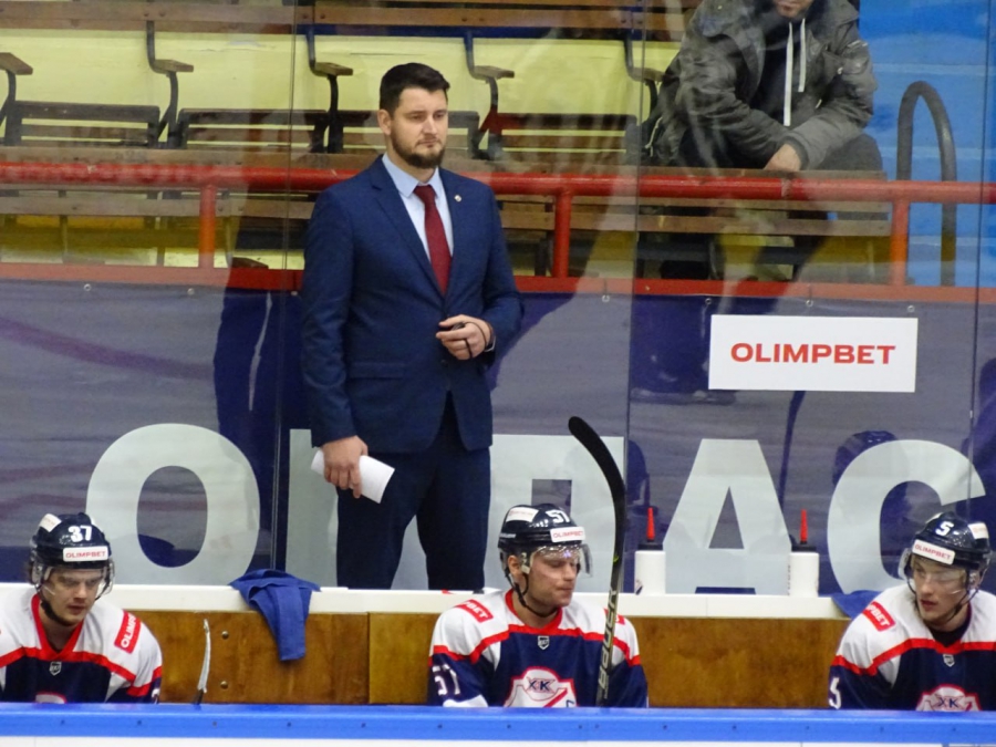 Смена наставника не помогла «Кристаллу» одержать домашнюю победу