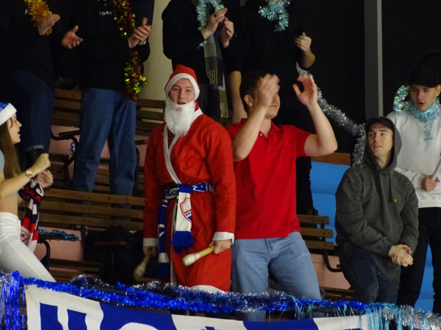 «Кристалл» проиграл рязанским «десантникам» в последнем домашнем матче