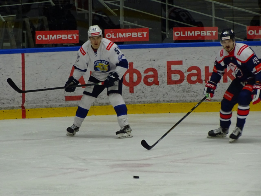 «Кристалл» проиграл рязанским «десантникам» в последнем домашнем матче