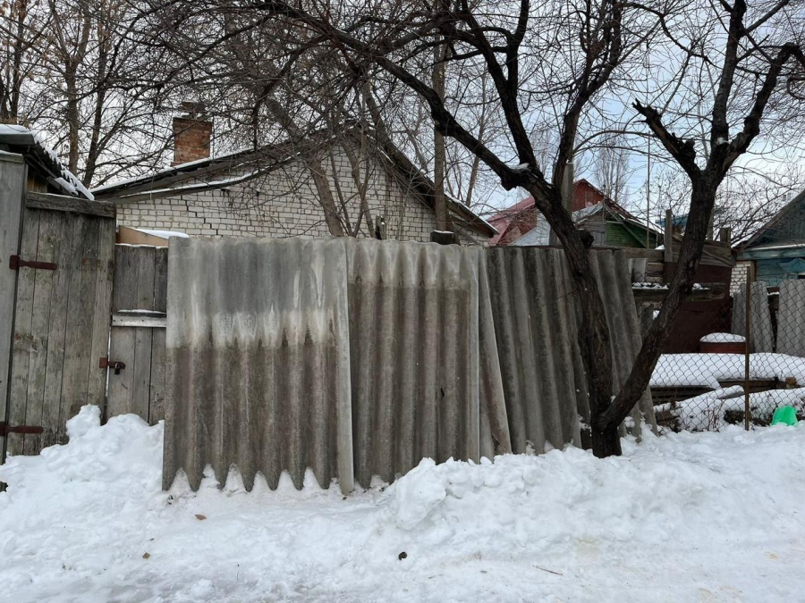 В Саратове на нескольких улицах уберут незаконные ограждения и бетонные блоки