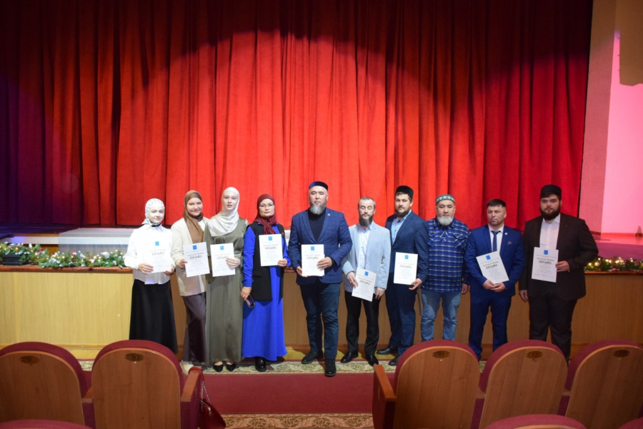 В Саратове волонтеров наградили медалями «За укрепление боевого содружества»