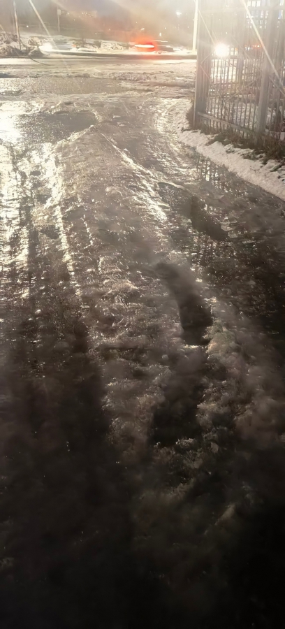 Саратовцы пожаловались на скользкие улицы: «По всему городу гололед!»