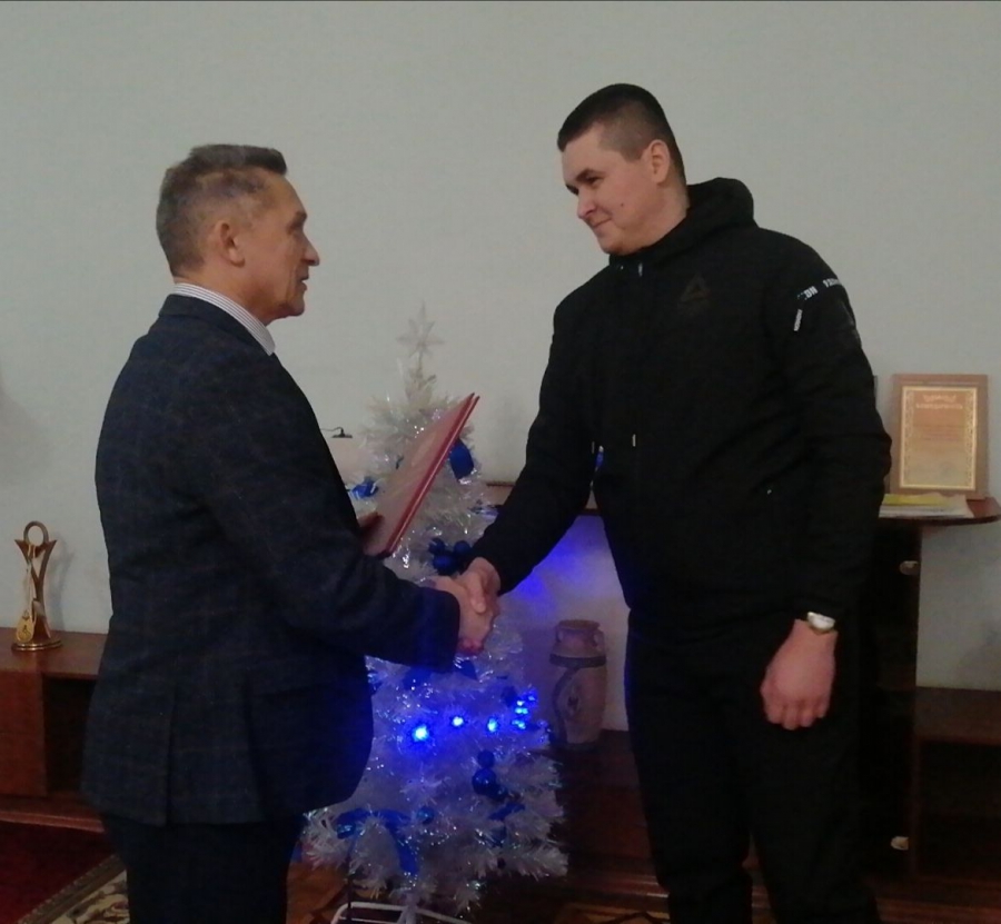 Бойцу СВО из Новоузенского района вручили благодарность от президента РФ