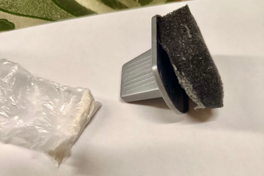 В Пугачеве заключенному пытались передать наркотики в креме для обуви