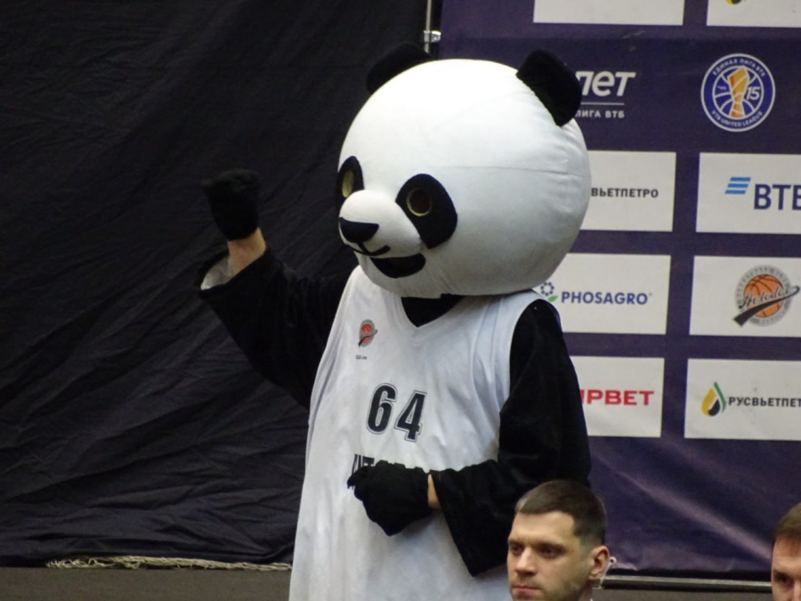 Баскетболисты «Автодора» упустили победу в домашнем матче