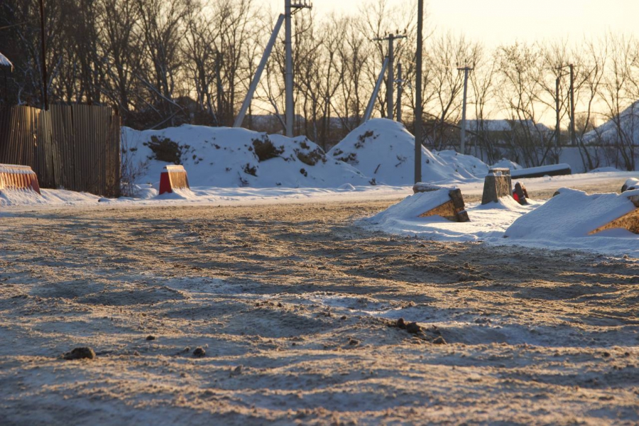 В Ленинском районе жалуются на труднопроходимую дорогу к ИК-33 и наркодиспансеру