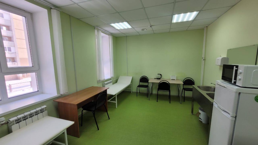 У поликлиники в Солнечном-2 появились бригады скорой помощи