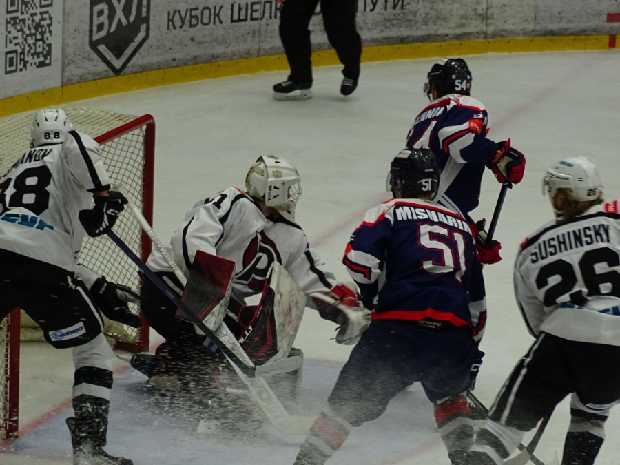 «Кристалл» проиграл первый домашний матч года