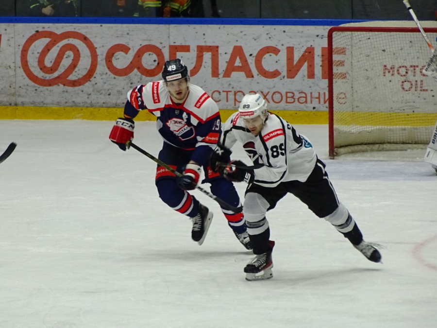 «Кристалл» проиграл первый домашний матч года