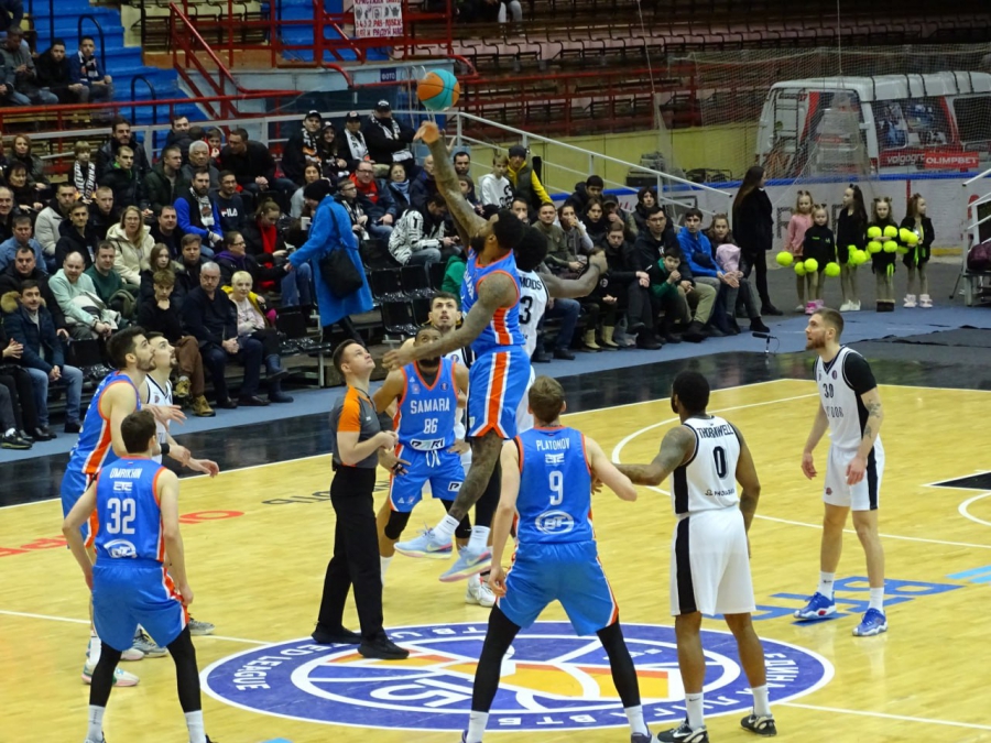 «Автодор» проиграл команде соседнего региона с разницей в 15 очков