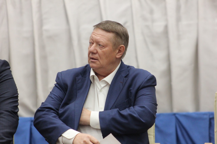 Каждый район Саратовской области получит новую коммунальную технику