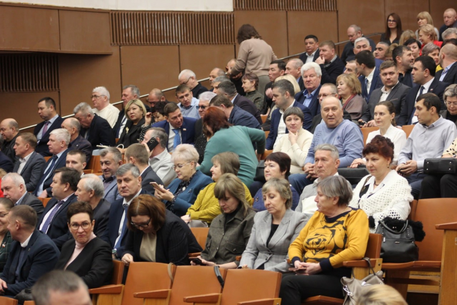 Каждый район Саратовской области получит новую коммунальную технику