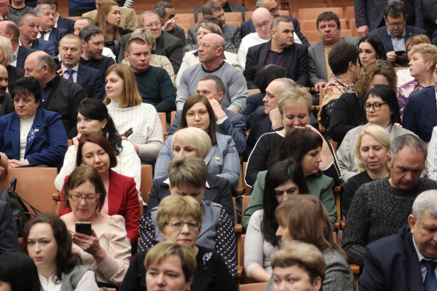 Каждый район Саратовской области получит новую коммунальную технику