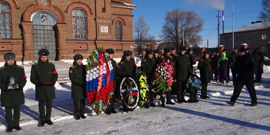 В Хвалынском районе простились с погибшим в СВО десантником Андреем Сковоронским