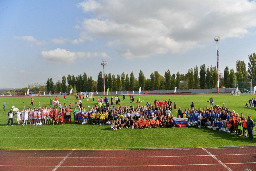 В Саратовской области построят 6 площадок для дворовых команд по футболу