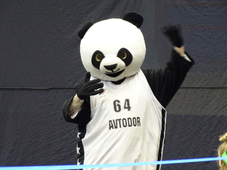 Баскетболисты «Автодора» забили больше 100 очков в победном матче