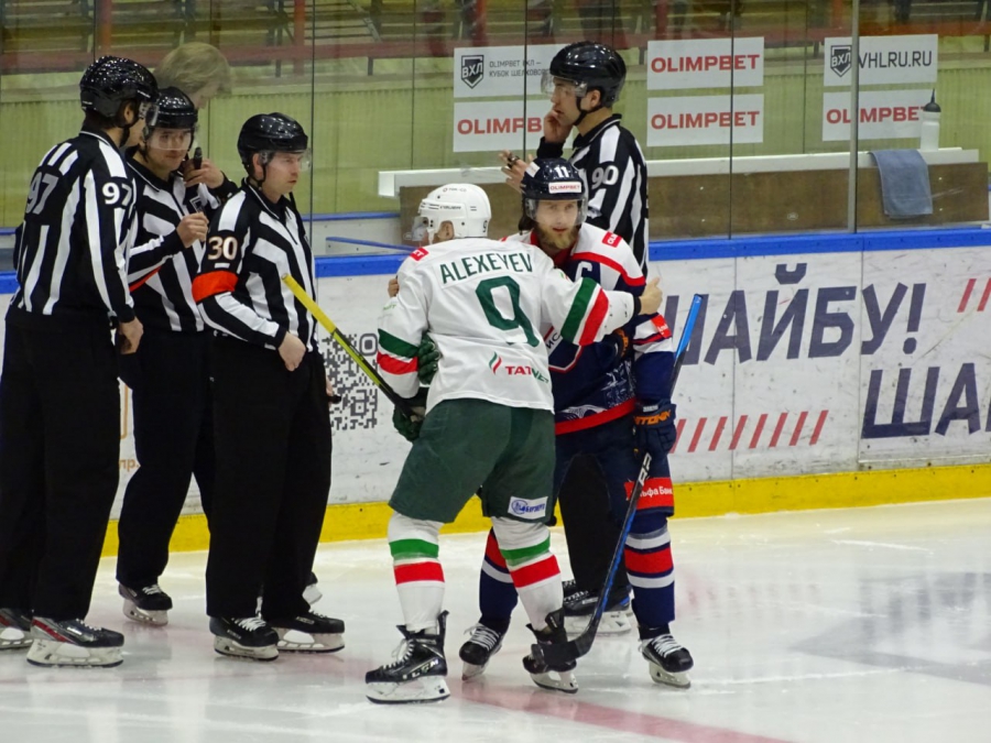 Хоккеисты «Кристалла» в Саратове пропустили 5 безответных шайб