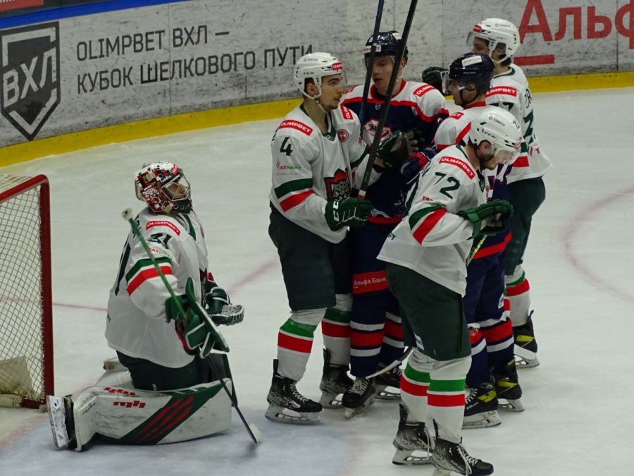 Хоккеисты «Кристалла» в Саратове пропустили 5 безответных шайб