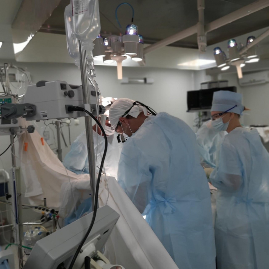 Саратовские врачи чудом спасли бойца СВО с осколочным ранением