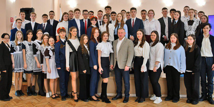 В Аткарске по инициативе школьницы появится памятник участникам спецоперации