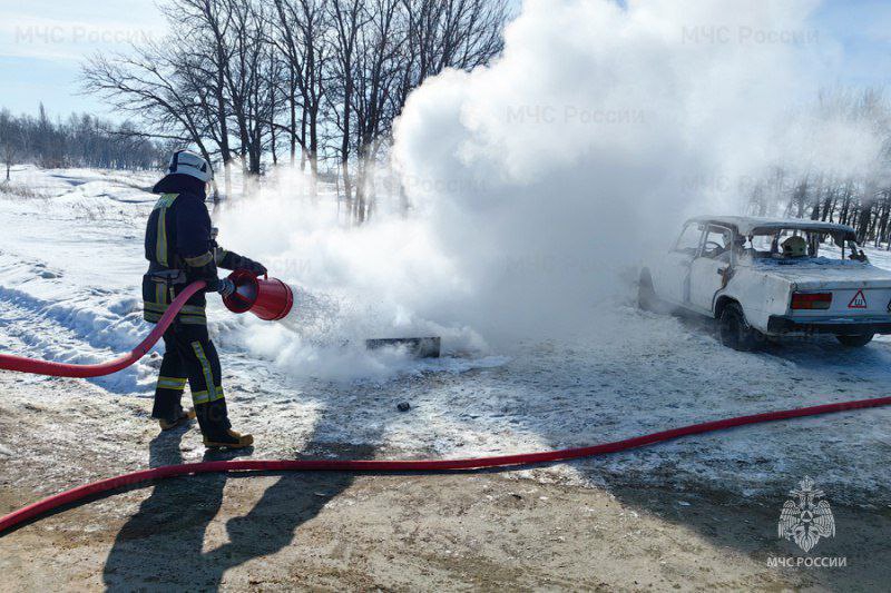 У Дубков экстренные службы провели учения с вертолетом и «пожаром после ДТП»