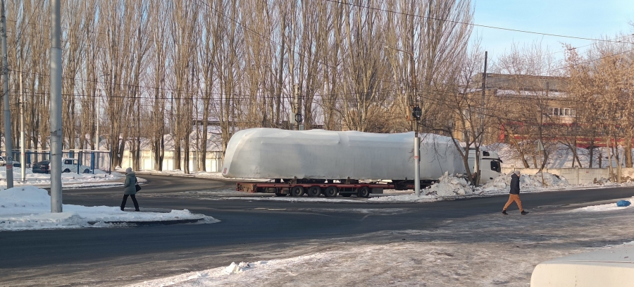 На улицах Саратова увидели новый трамвай «Богатырь»