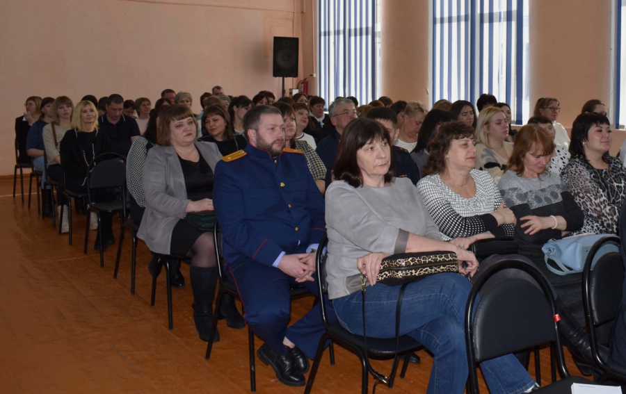 Вячеслав Володин привез жителям Базарного Карабулака новые проекты