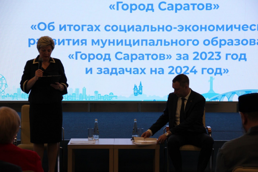 Гололед. Из-за неправильного планирования потребовалась новая партия реагентов