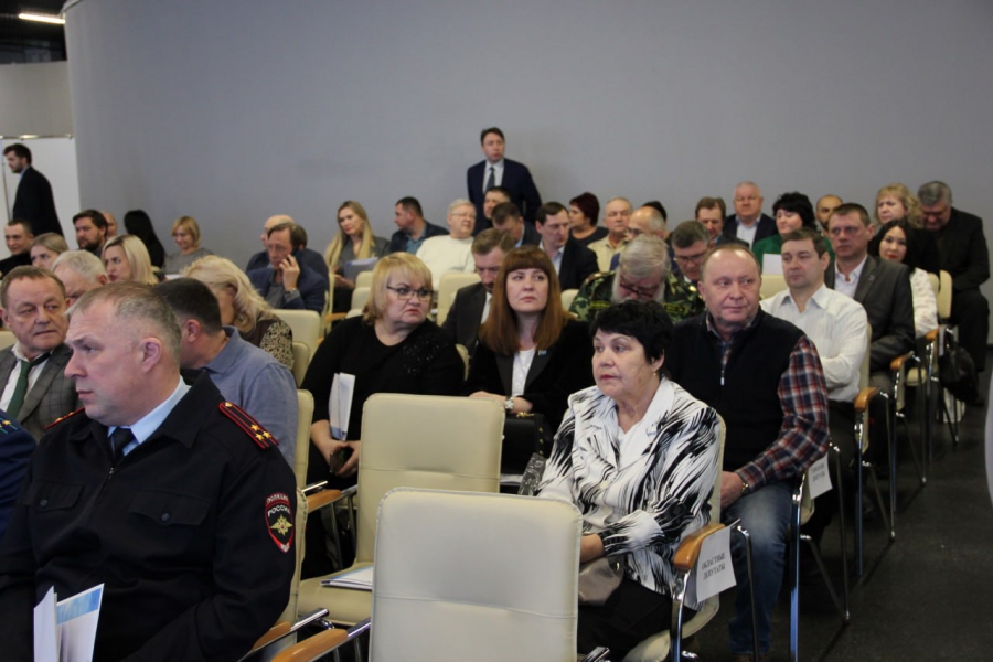 Гололед. Из-за неправильного планирования потребовалась новая партия реагентов