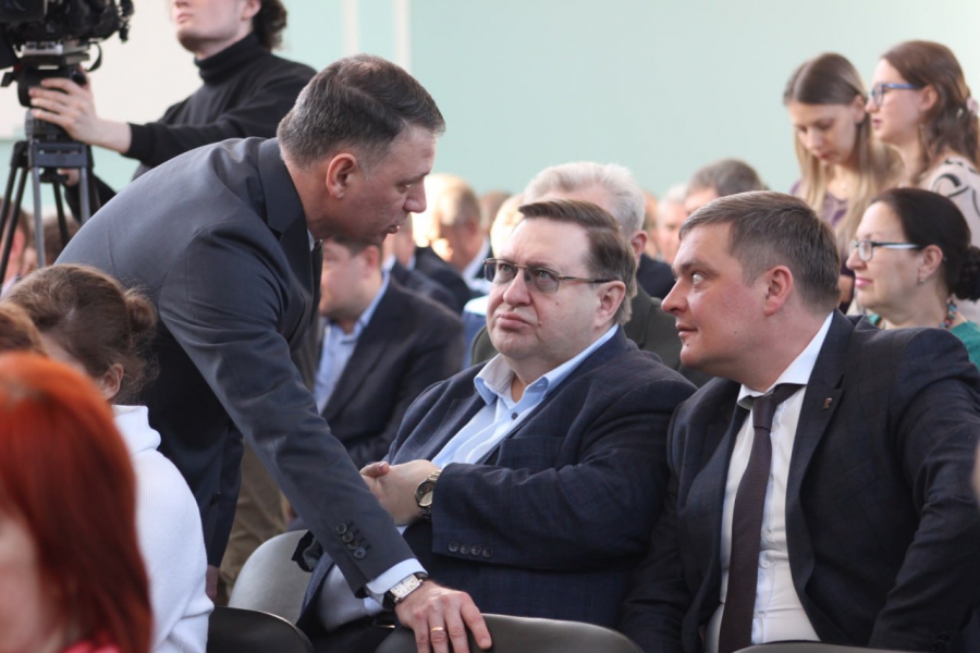 В Пугачевском поселке сохранят детскую поликлинику