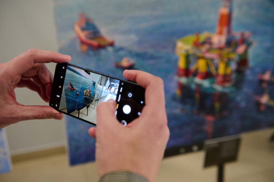 Накануне 60-летия «Газпром трансгаз Саратов» состоялась презентация выставки «Энергия ПАО «Газпром». Индустриальный пейзаж»