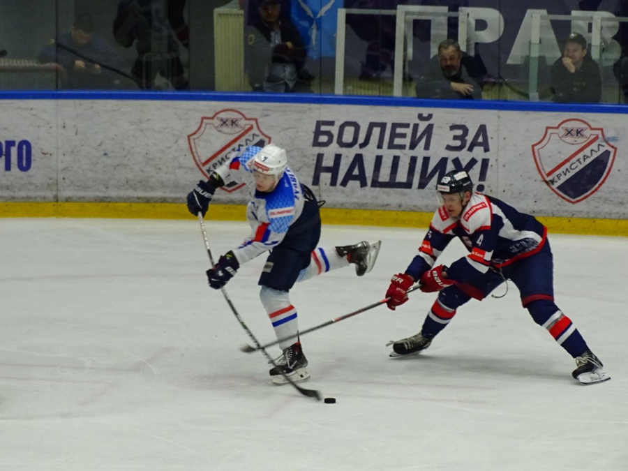 «Кристалл» забросил четыре шайбы ЦСК ВВС