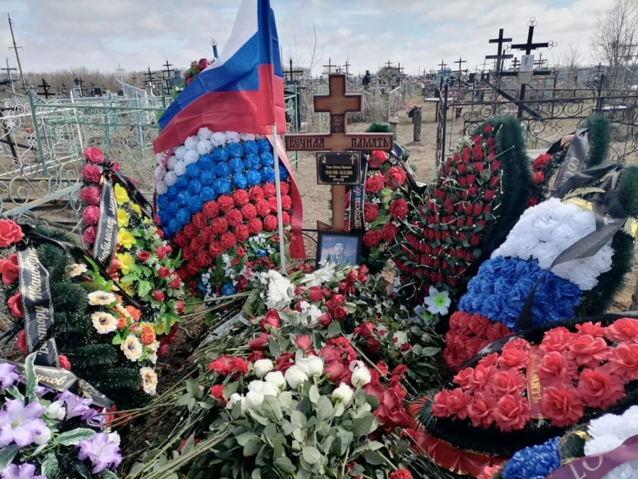 В Саратовской области прощаются с тремя погибшими бойцами СВО