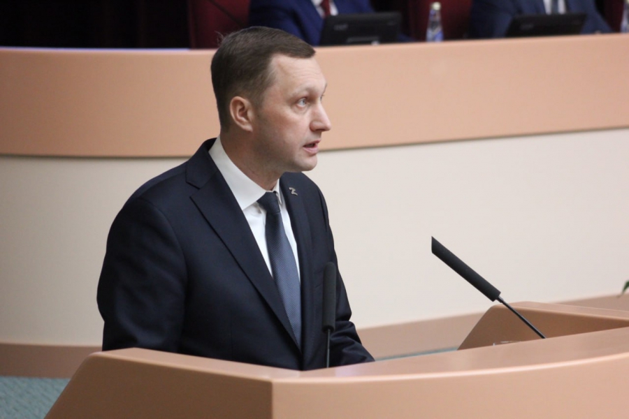 В Саратовской области с начала мая поднимут зарплаты водителям «скорых»